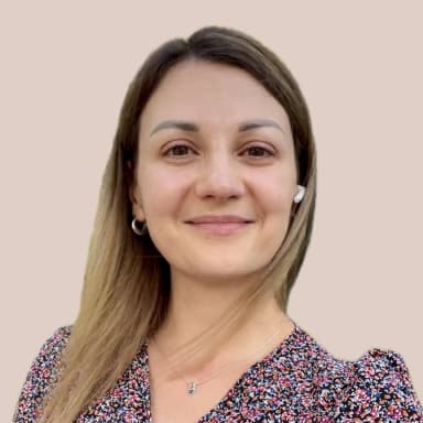 Портрет психолога Євгенії Клименко